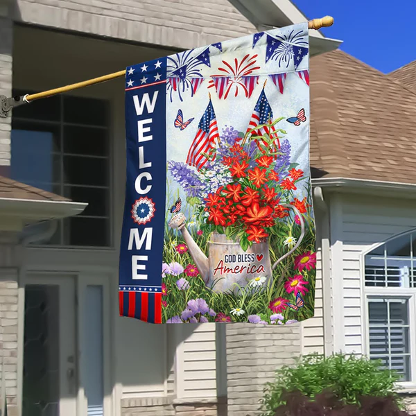đ¸ Floral Patriotic Garden Banner for Independence Day