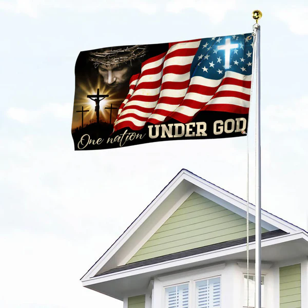 🚩🇺🇸 Bold Eagle Grommet Flag