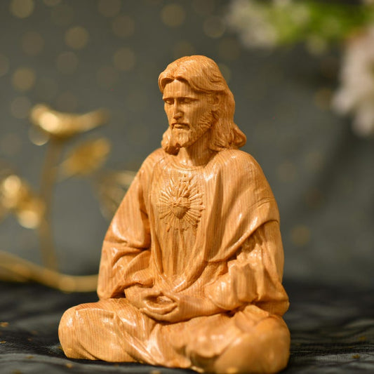✝Contemplative Statue of the Sacred Heart of Jesus