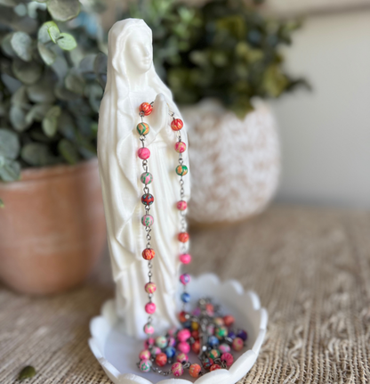 Mary Praying Rosary holder - Large