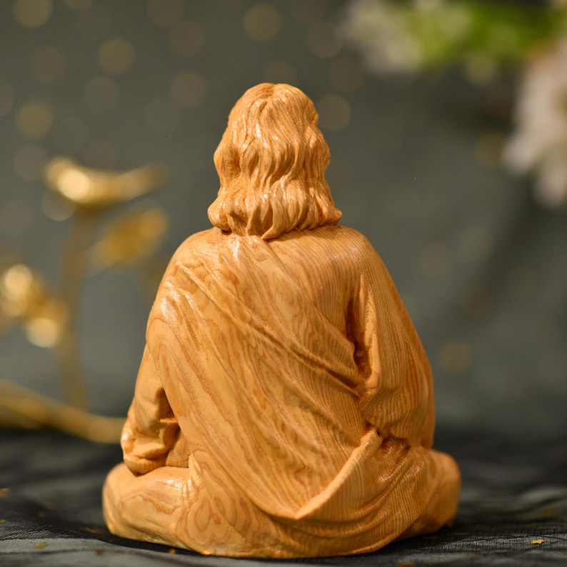 ✝Contemplative Statue of the Sacred Heart of Jesus